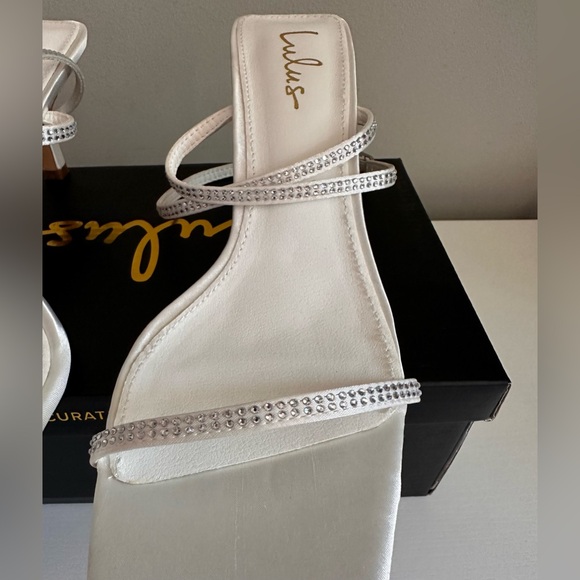 ❗️Sale❗️White Rhinestone Heels - Picture 2 of 5